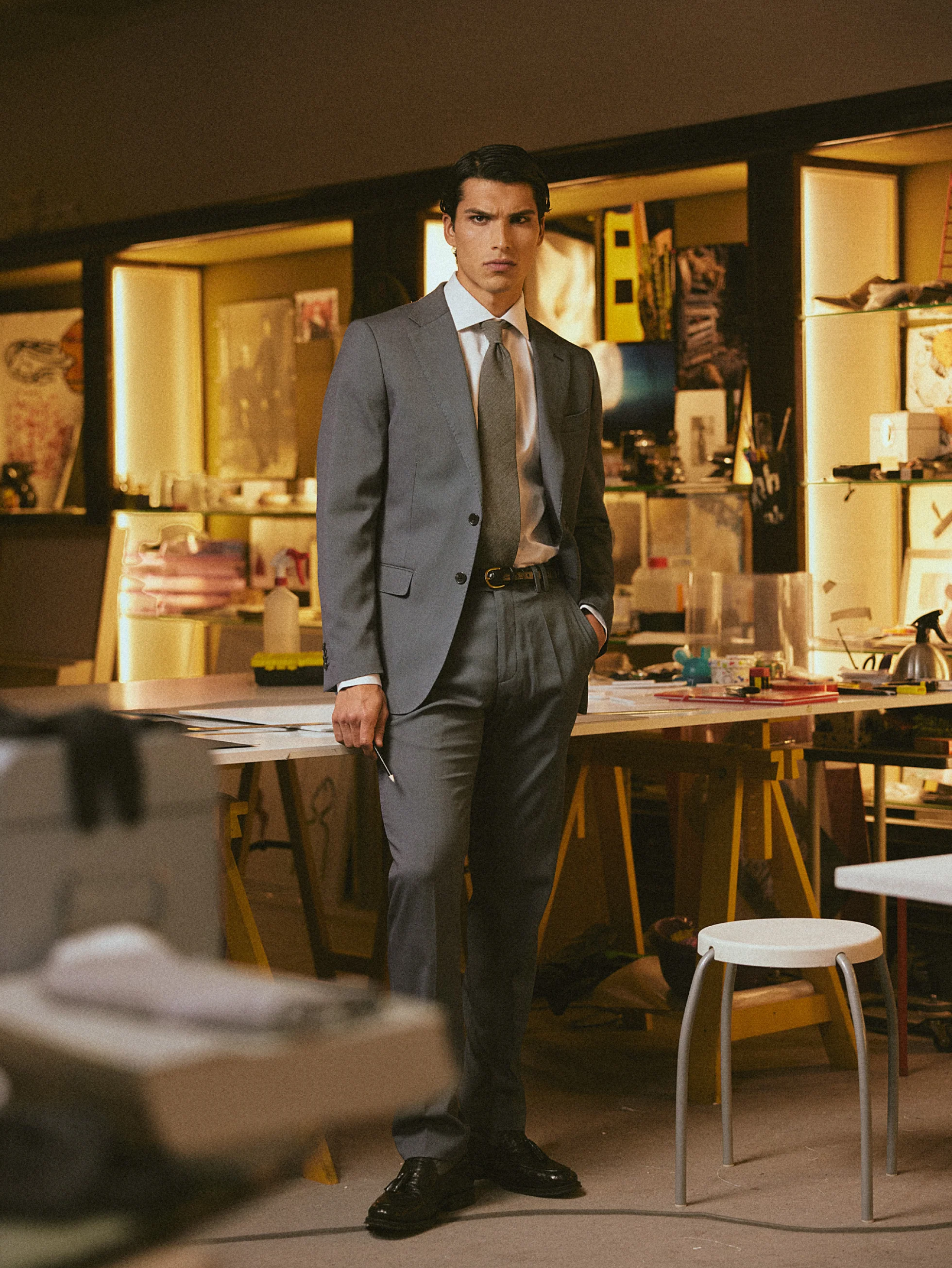 TRAJE ESTRUCTURA GRIS - Image 6