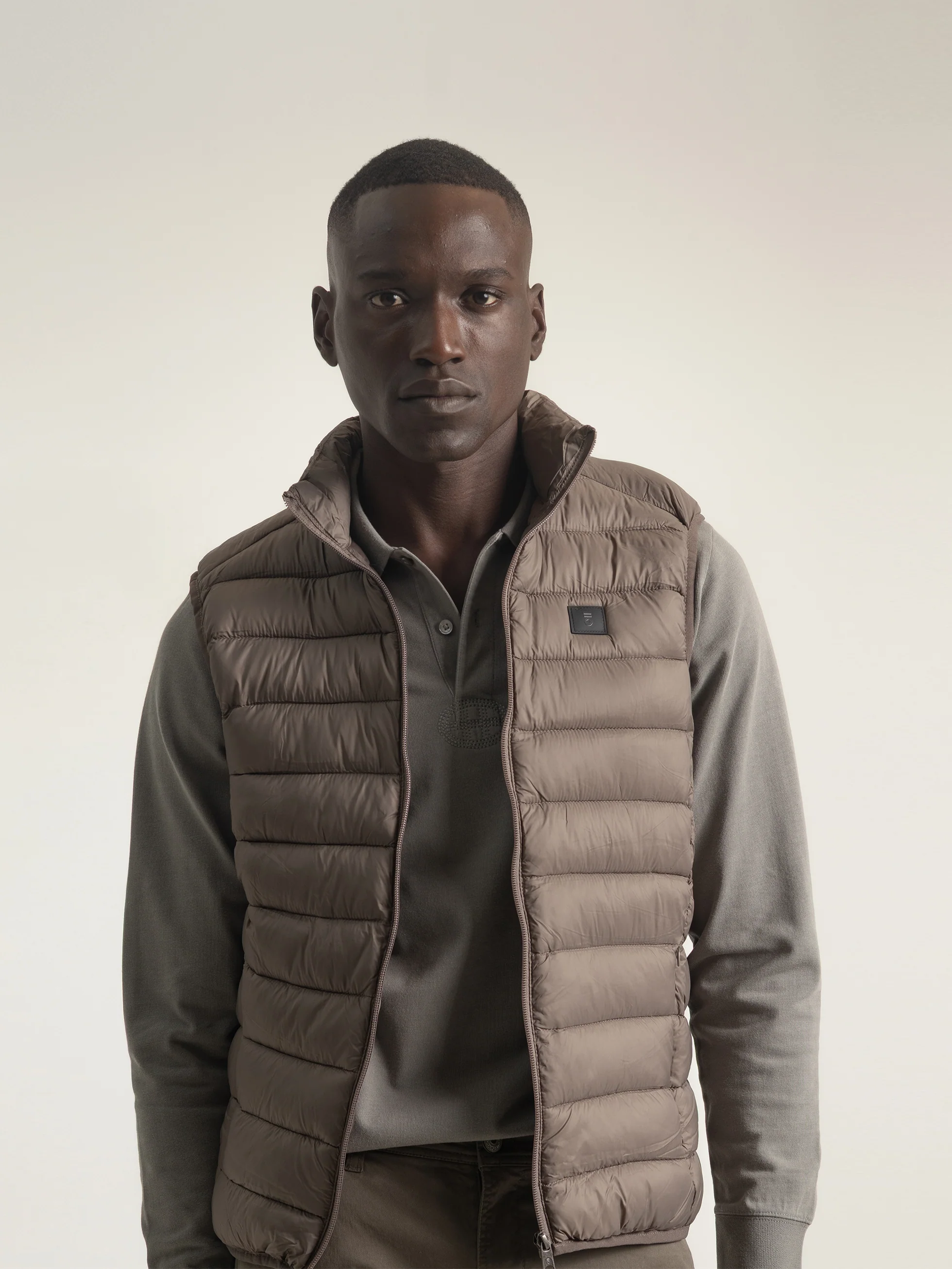 CHALECO ACOLCHADO ULTRA LIGHT VISÓN - Image 3